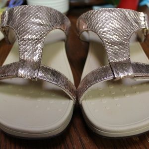 Vionic wedge sandals